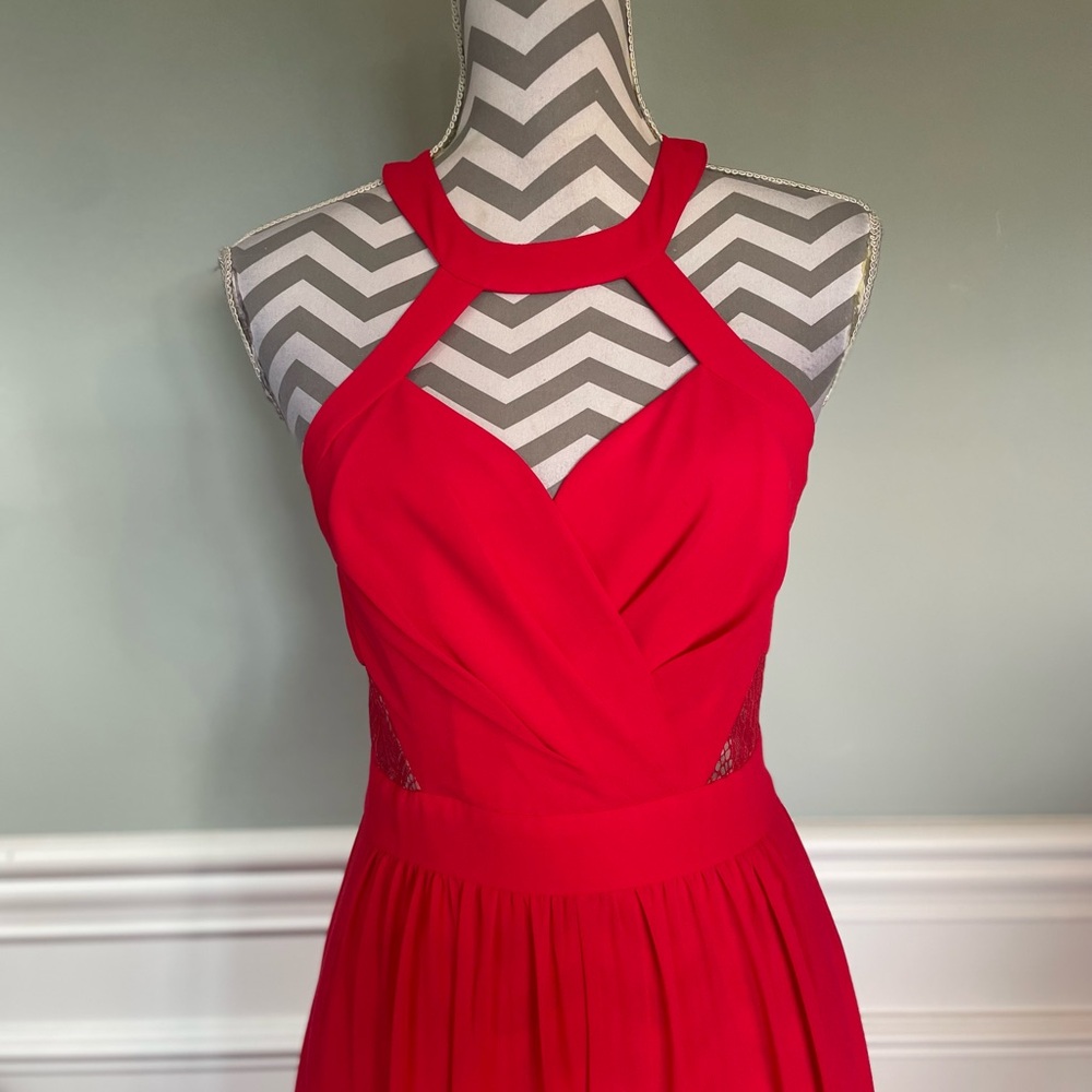BCBGeneration Red Glamour Cutout Halter Chiffon EveningGown – Lace Detail Size 6 - Picture 4 of 12